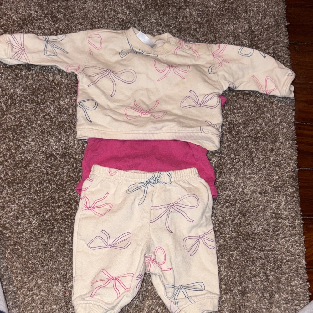 Cozy Cream and Pink Ribbons 🎀 3pc Set